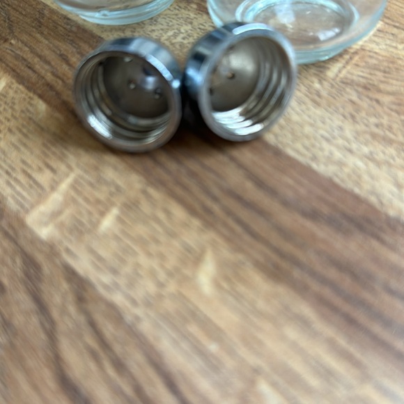 Princess House Vintage Crystal Heritage Etched Salt and Pepper Shaker Set - Picture 8 of 8